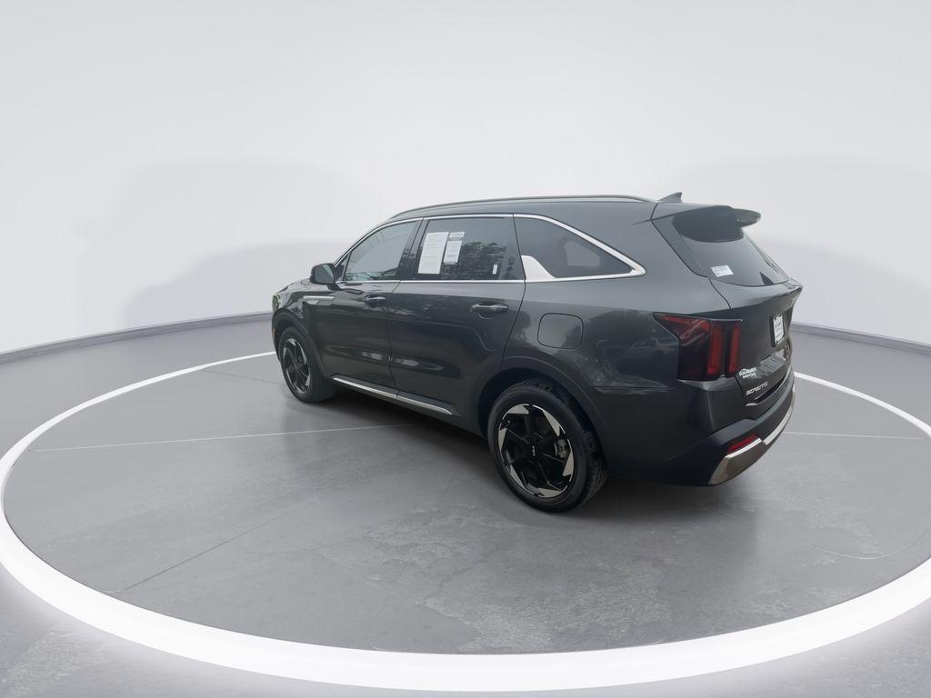 used 2025 Kia Sorento Hybrid car, priced at $34,990