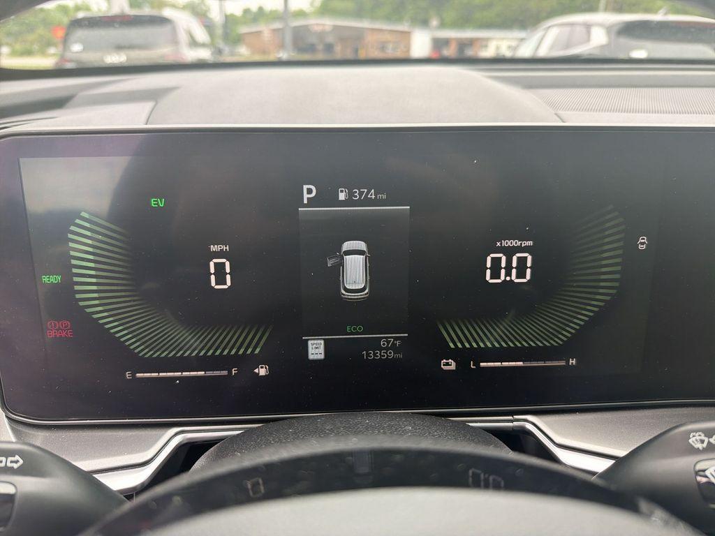 used 2025 Kia Sorento Hybrid car, priced at $34,990