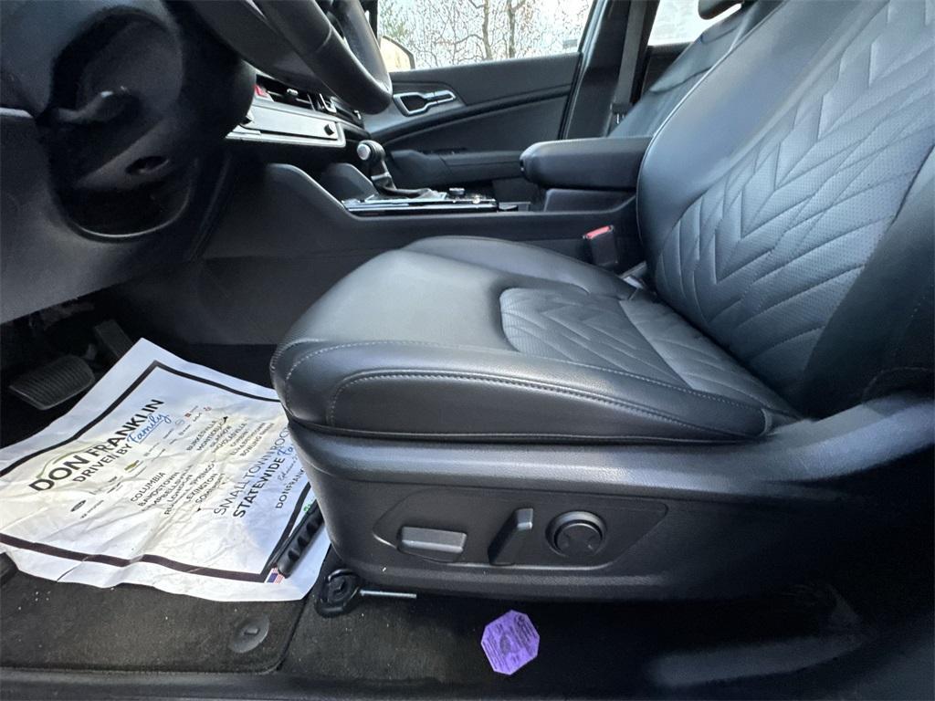 used 2025 Kia Sportage car, priced at $33,755