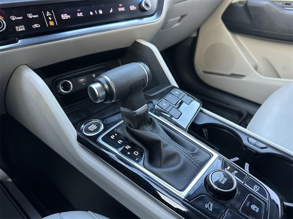 used 2023 Kia Sportage car, priced at $23,900