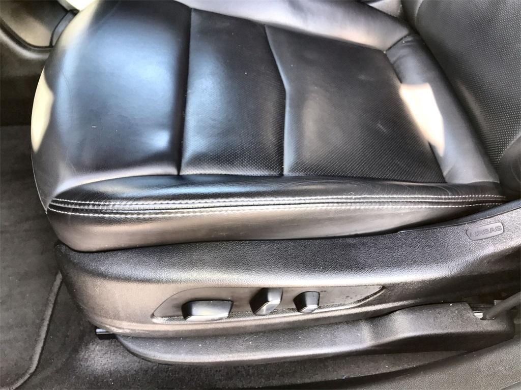 used 2024 Cadillac XT5 car, priced at $39,499