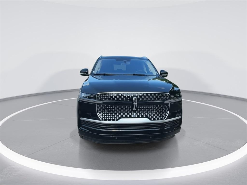 new 2025 Lincoln Navigator car, priced at $94,200