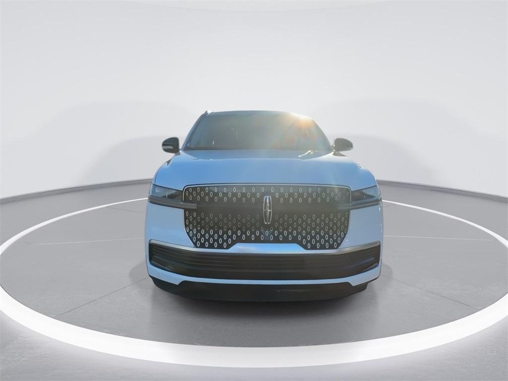 new 2025 Lincoln Navigator car, priced at $97,833