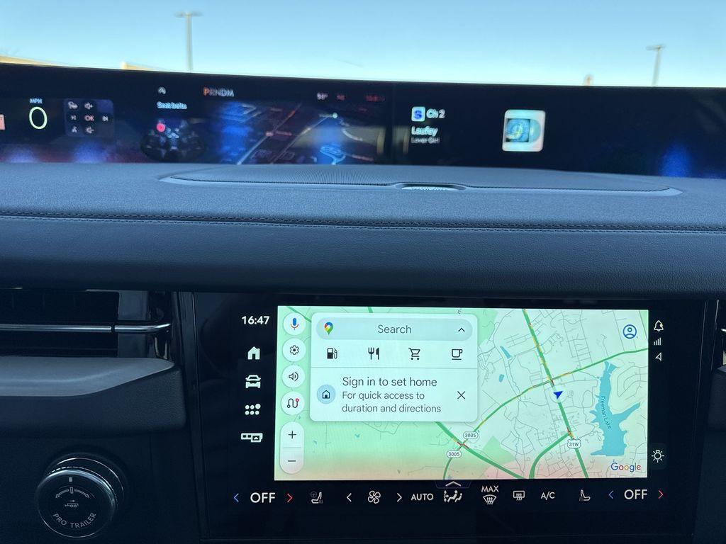 new 2025 Lincoln Navigator car, priced at $94,333