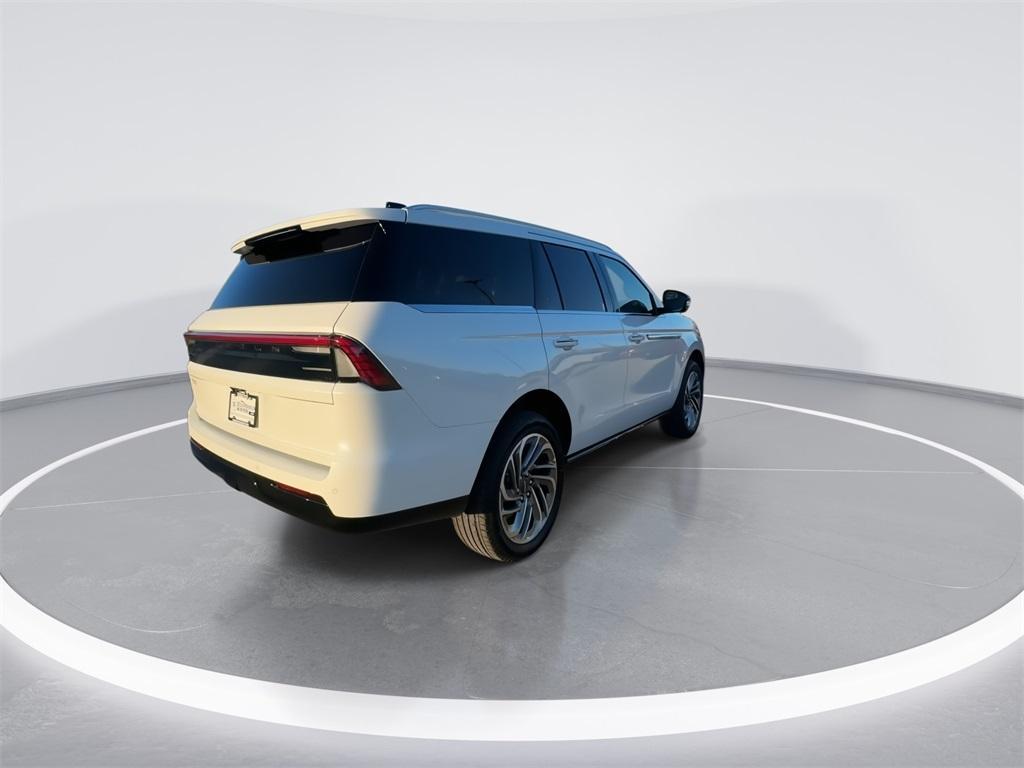 new 2025 Lincoln Navigator car, priced at $97,833