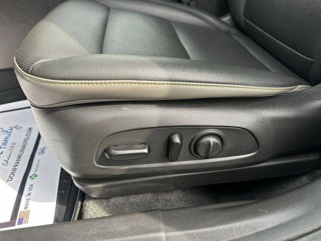 used 2025 Chevrolet Trax car, priced at $24,429