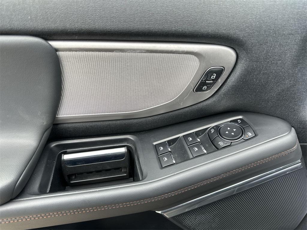 used 2025 Ford Expedition car, priced at $61,866