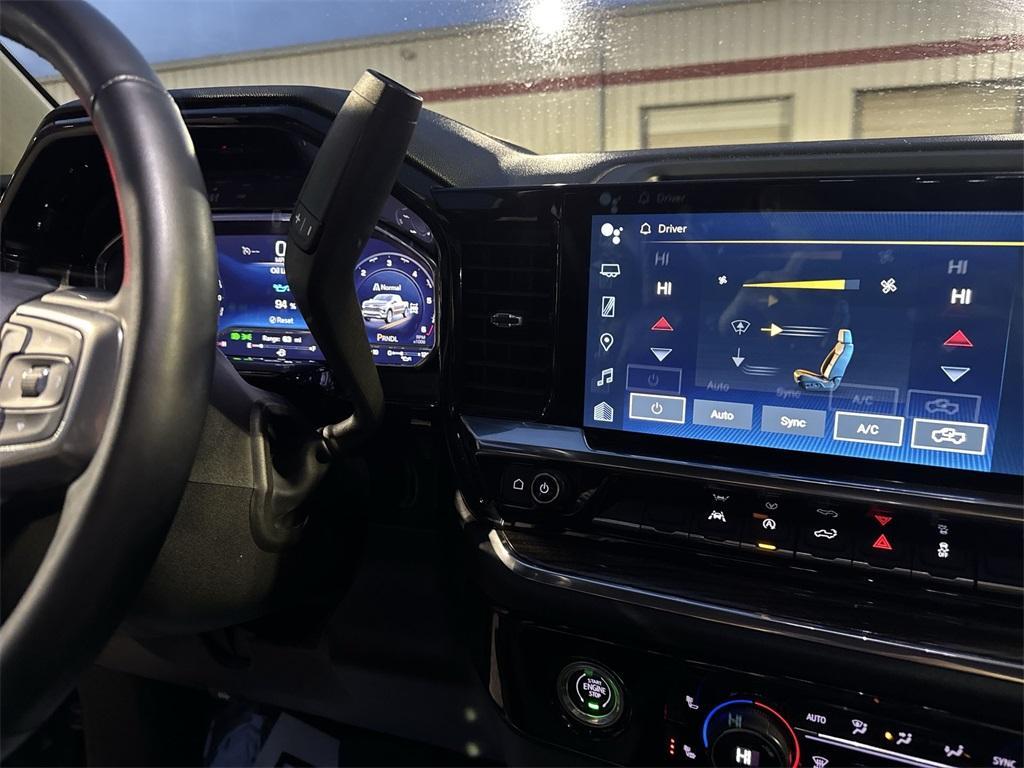 used 2024 Chevrolet Silverado 1500 car, priced at $39,860