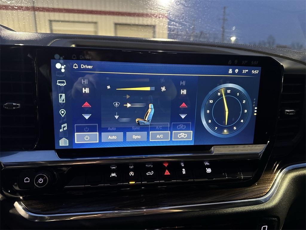 used 2024 Chevrolet Silverado 1500 car, priced at $39,860