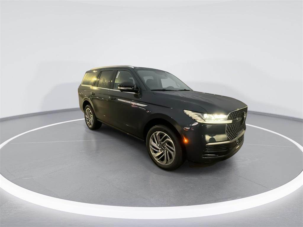 new 2025 Lincoln Navigator car, priced at $97,833