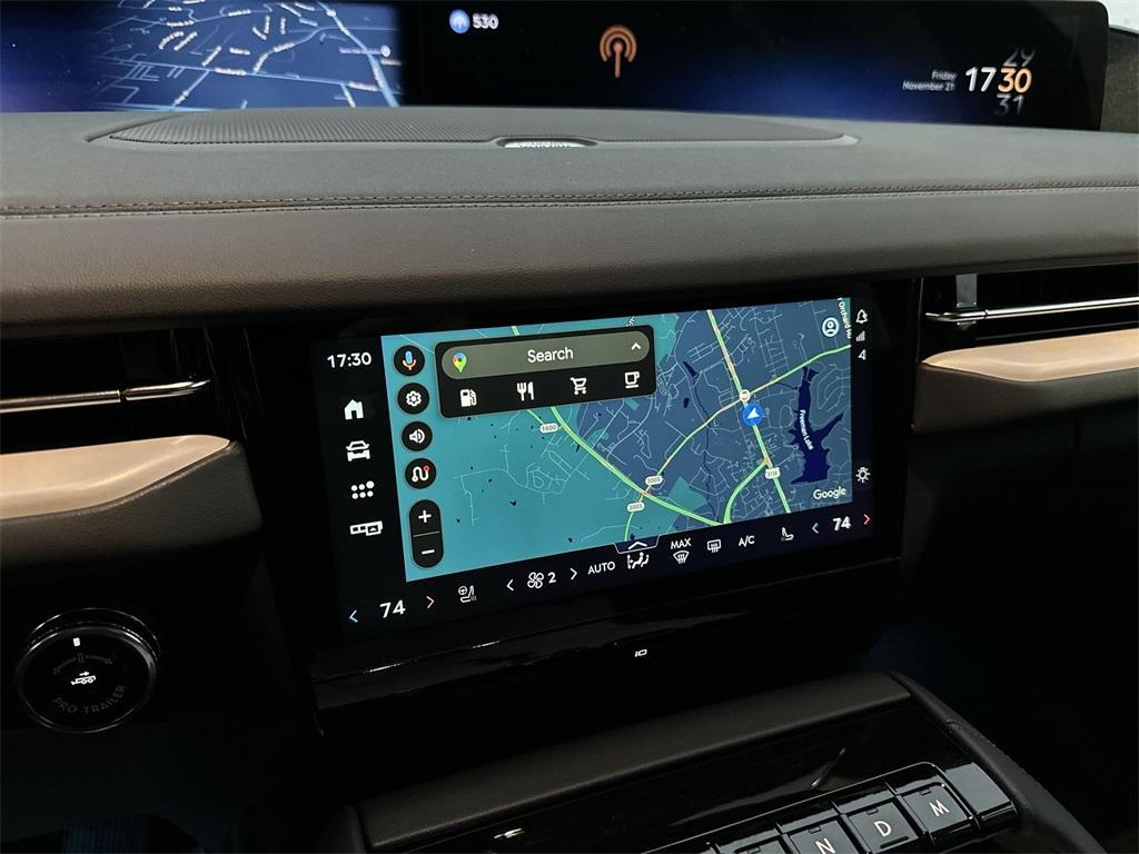 new 2025 Lincoln Navigator car, priced at $97,833