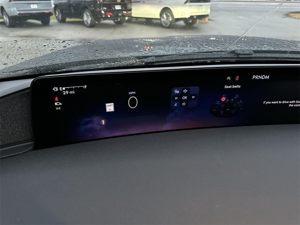 new 2025 Lincoln Navigator car, priced at $97,833