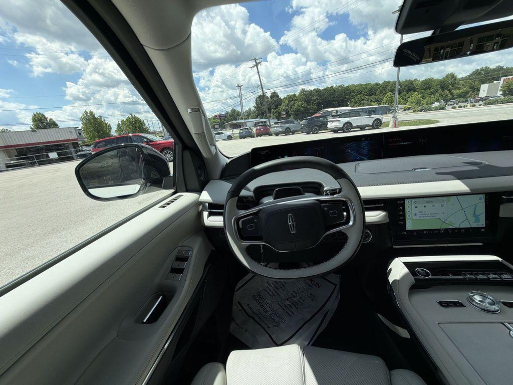 new 2026 Lincoln Navigator car, priced at $103,554