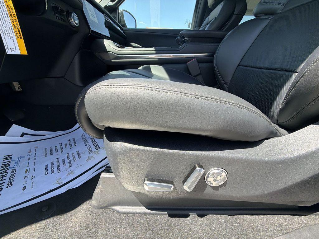 new 2026 Lincoln Navigator L car, priced at $105,458