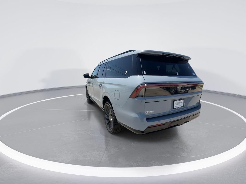 new 2026 Lincoln Navigator L car, priced at $105,458
