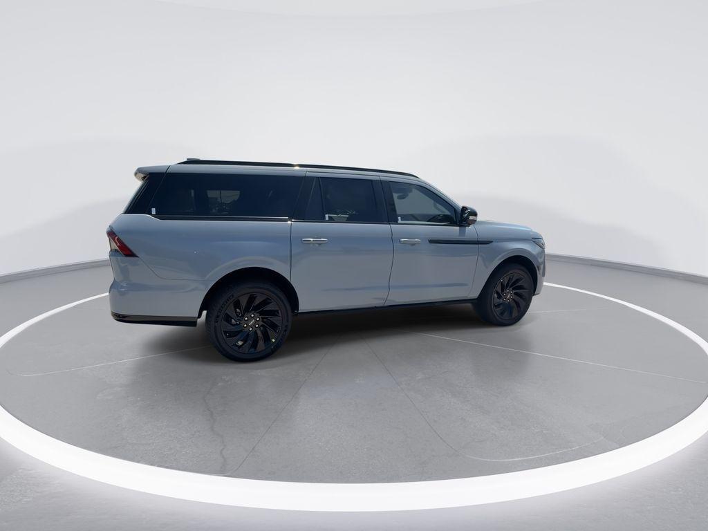 new 2026 Lincoln Navigator L car, priced at $105,458