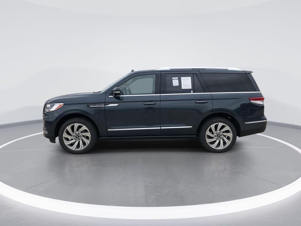 used 2024 Lincoln Navigator car, priced at $74,488