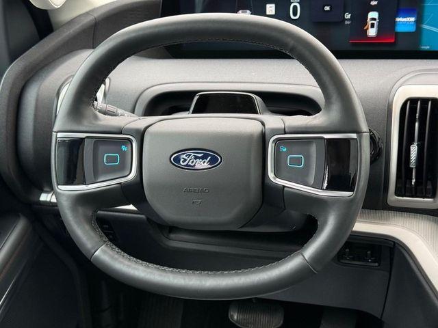 used 2025 Ford Expedition car, priced at $57,812