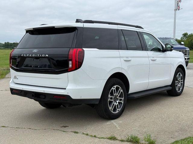 used 2025 Ford Expedition car, priced at $57,812