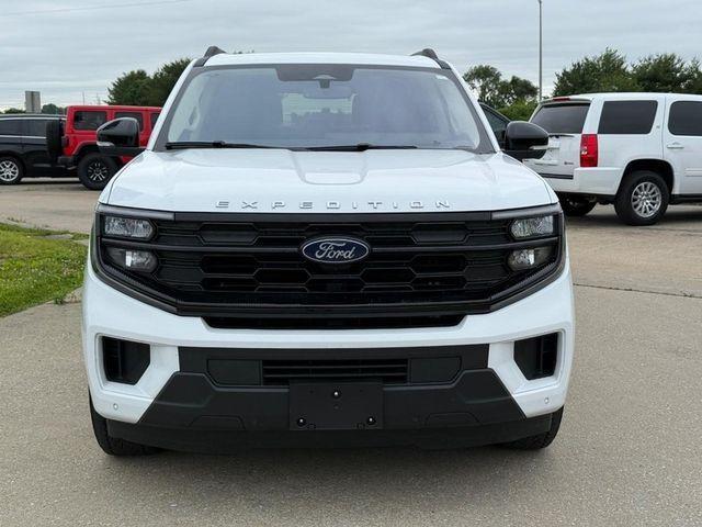 used 2025 Ford Expedition car, priced at $57,812
