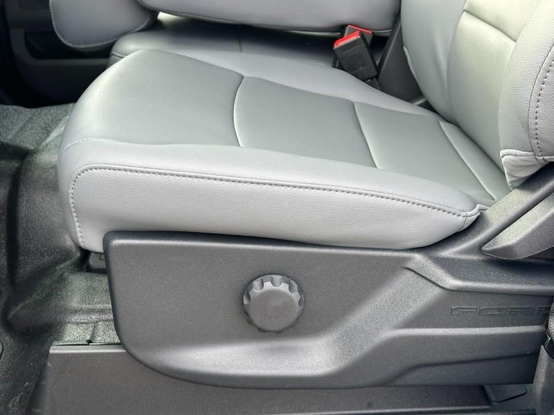 new 2025 Ford F-250 car, priced at $55,435