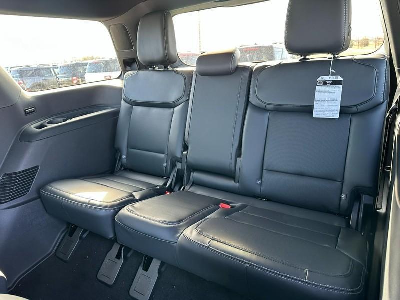 new 2025 Ford Expedition car, priced at $80,400