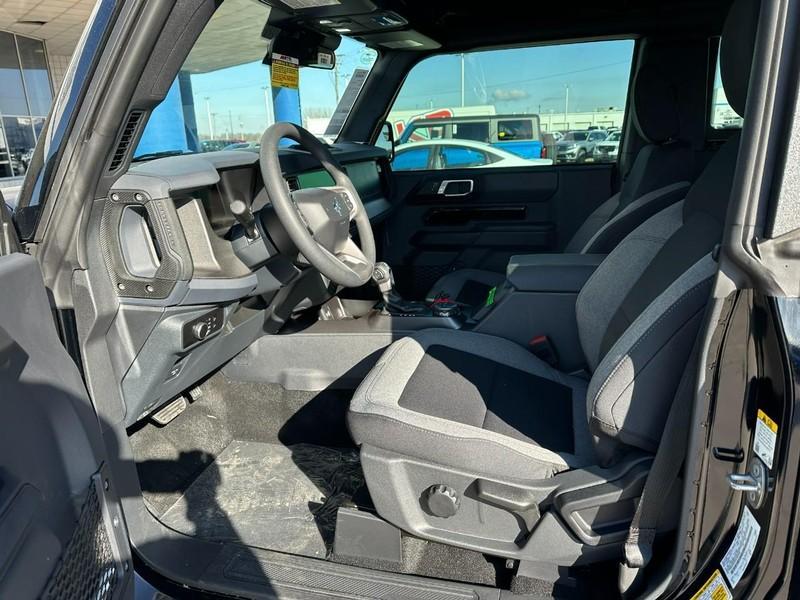 new 2025 Ford Bronco car, priced at $50,127