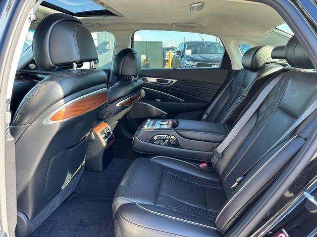 used 2019 Kia K900 car, priced at $25,212