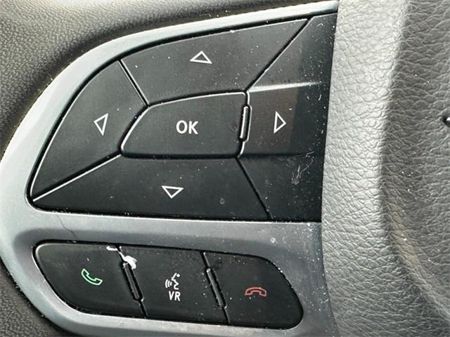 used 2024 Chrysler Pacifica car, priced at $29,500