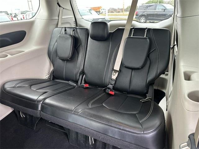 used 2024 Chrysler Pacifica car, priced at $29,500