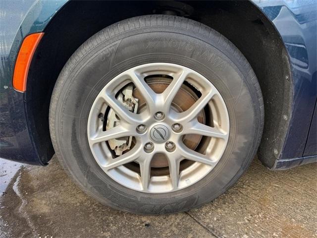 used 2024 Chrysler Pacifica car, priced at $28,000