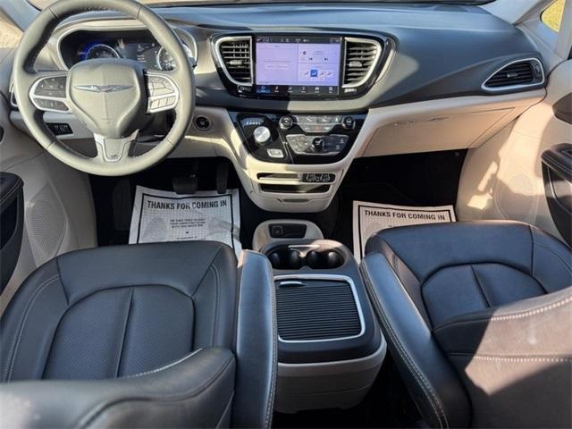 used 2024 Chrysler Pacifica car, priced at $28,000