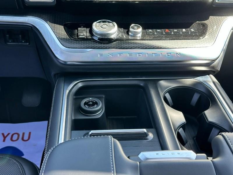 new 2026 Ford Expedition car, priced at $76,540