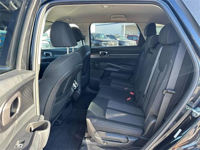 used 2023 Kia Sorento car, priced at $23,000