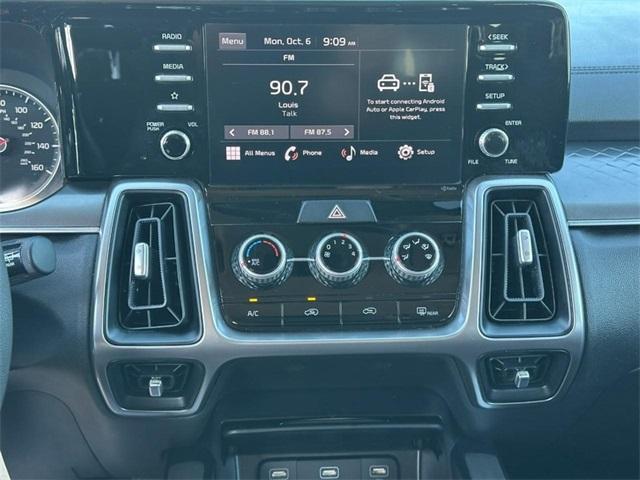 used 2023 Kia Sorento car, priced at $23,000
