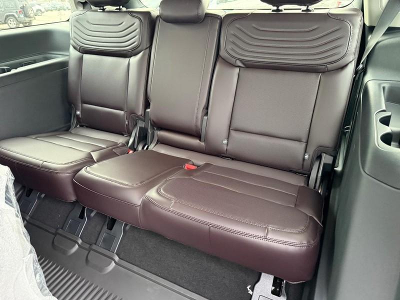 new 2026 Ford Expedition car, priced at $82,884