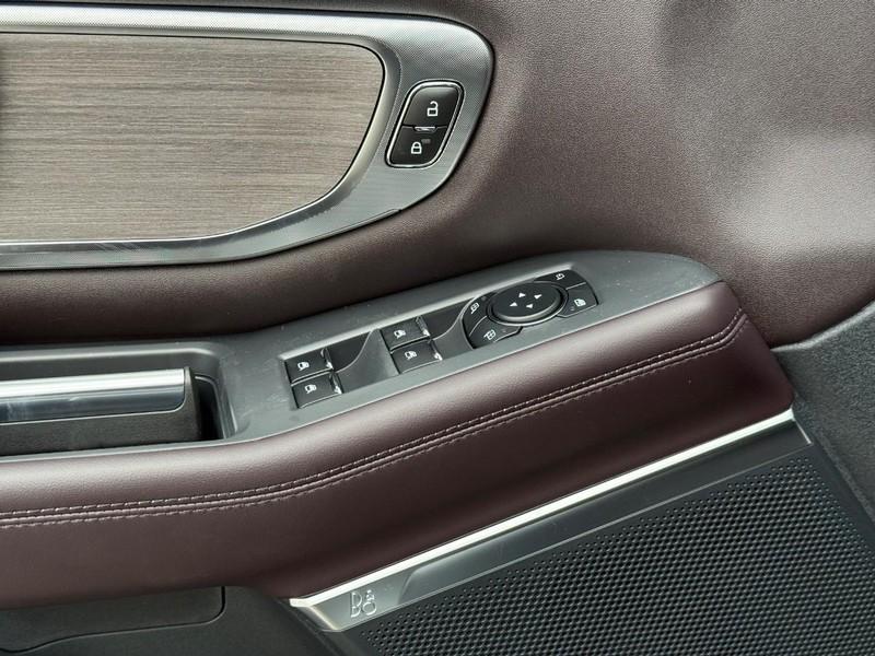new 2026 Ford Expedition car, priced at $82,884