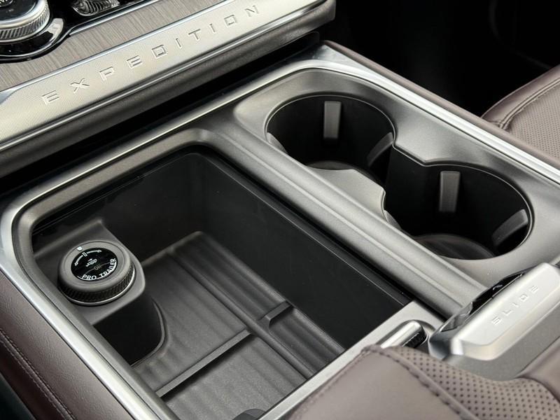 new 2026 Ford Expedition car, priced at $82,884