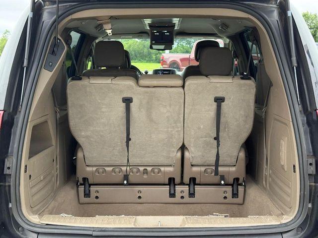 used 2014 Chrysler Town & Country car, priced at $9,289