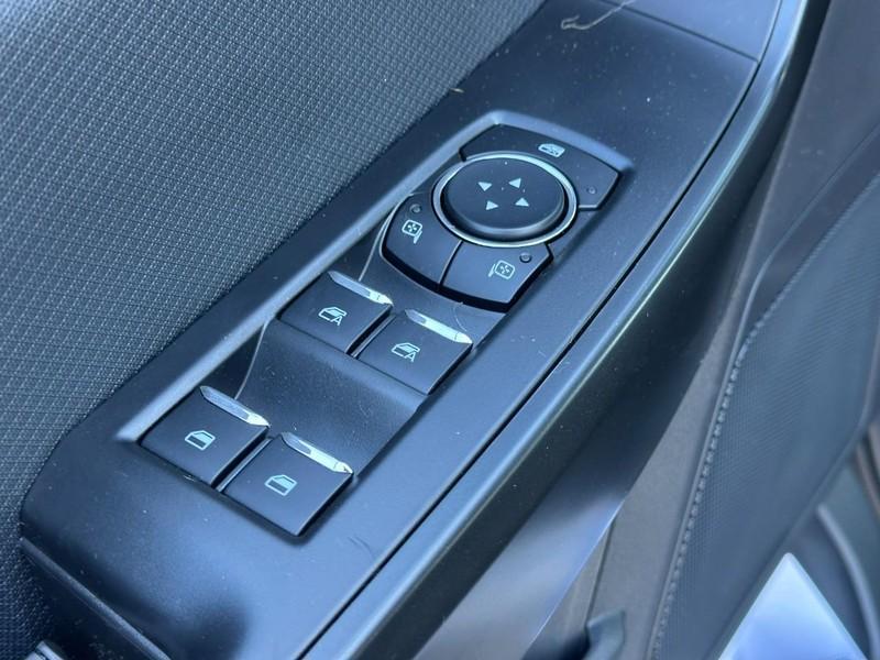 new 2025 Ford F-150 car, priced at $41,042