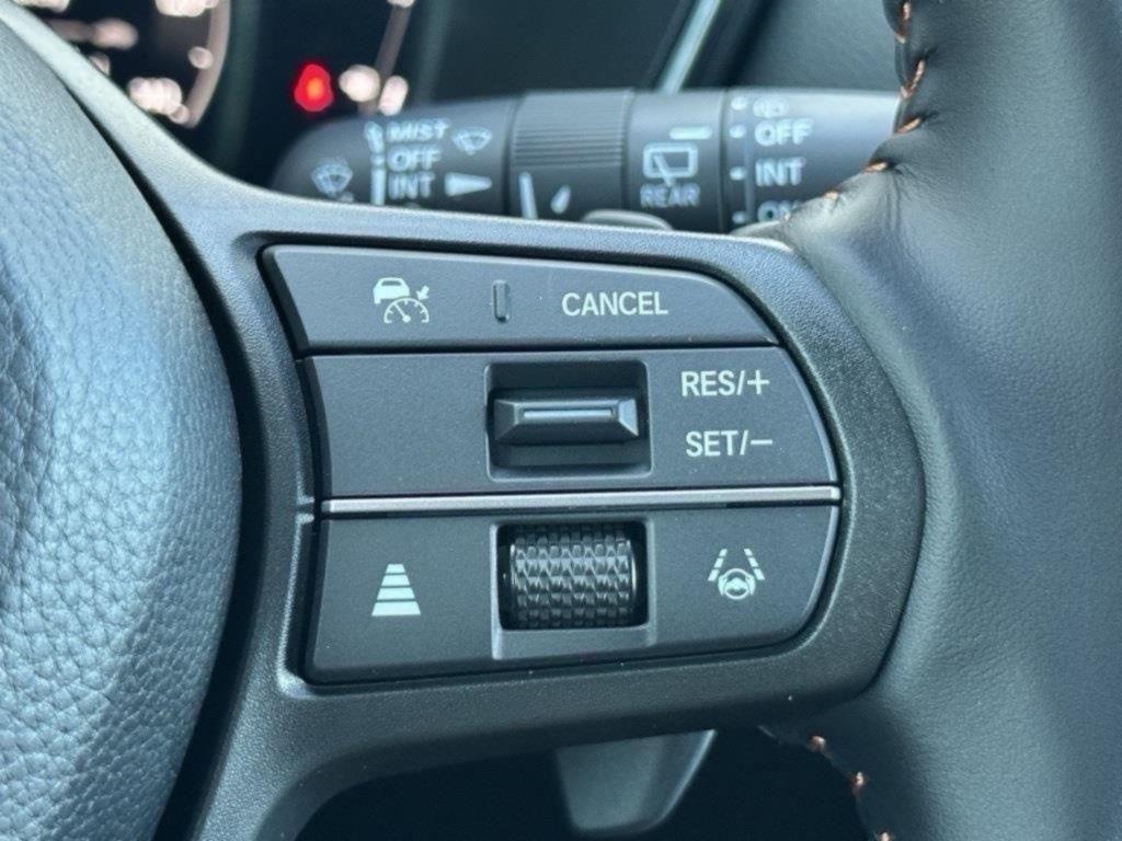 new 2026 Honda CR-V Hybrid car, priced at $39,175