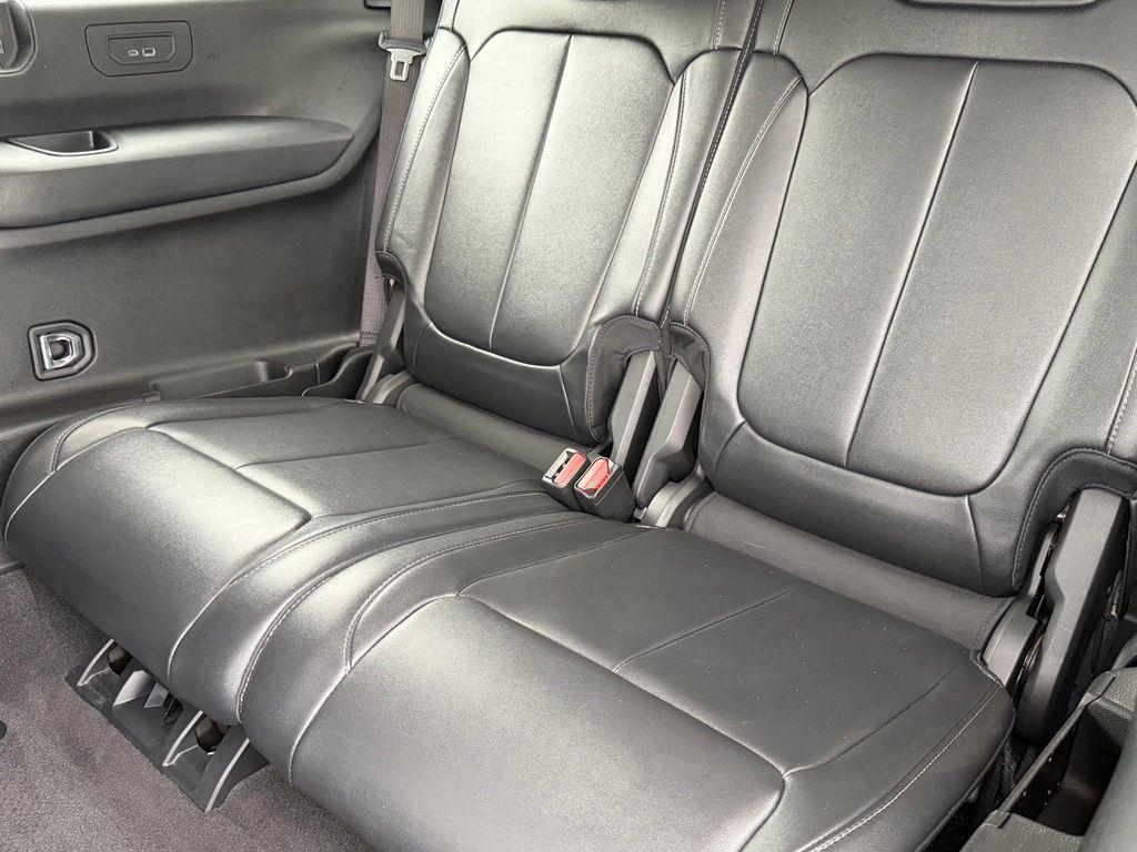 used 2022 Jeep Grand Cherokee L car, priced at $26,645