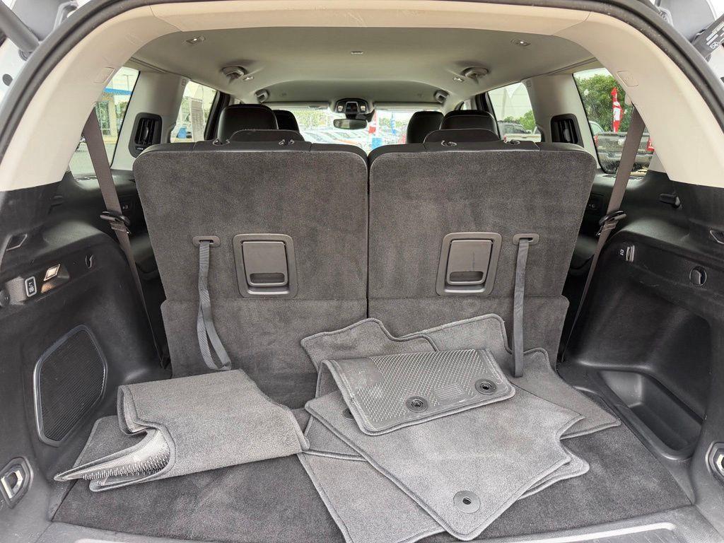 used 2022 Jeep Grand Cherokee L car, priced at $26,645