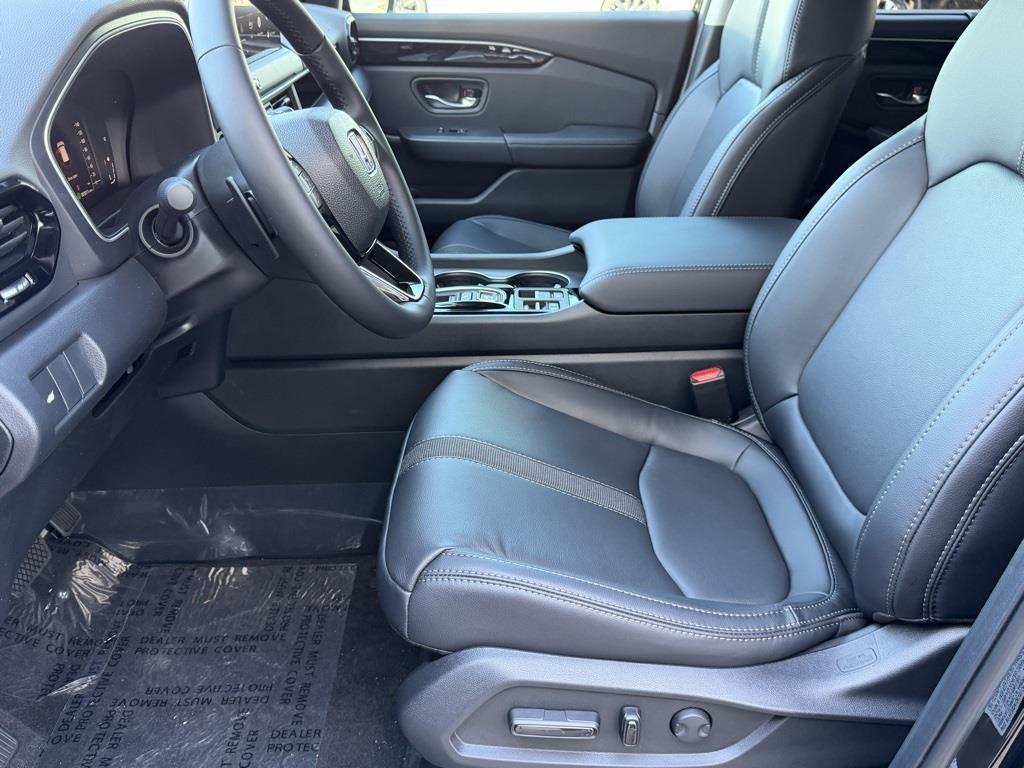 new 2026 Honda Pilot car, priced at $45,990