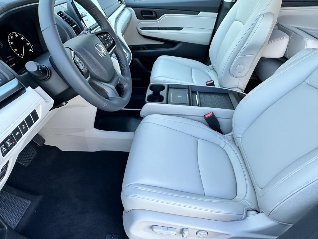 new 2026 Honda Odyssey car, priced at $44,745