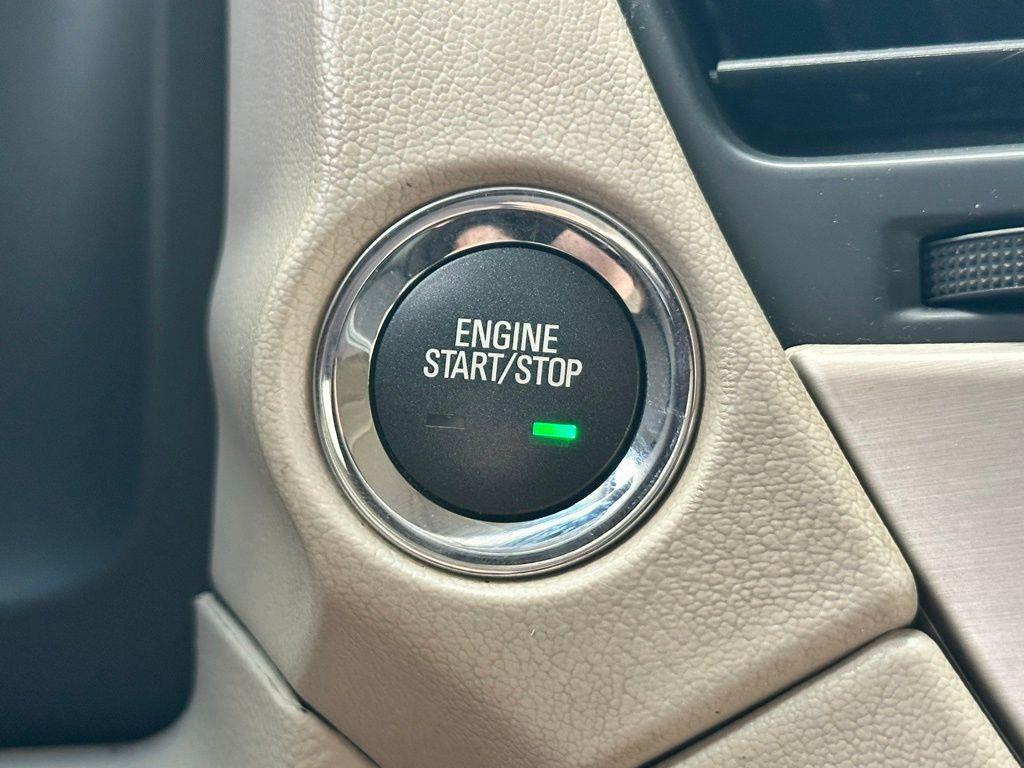 used 2018 GMC Yukon car, priced at $28,000