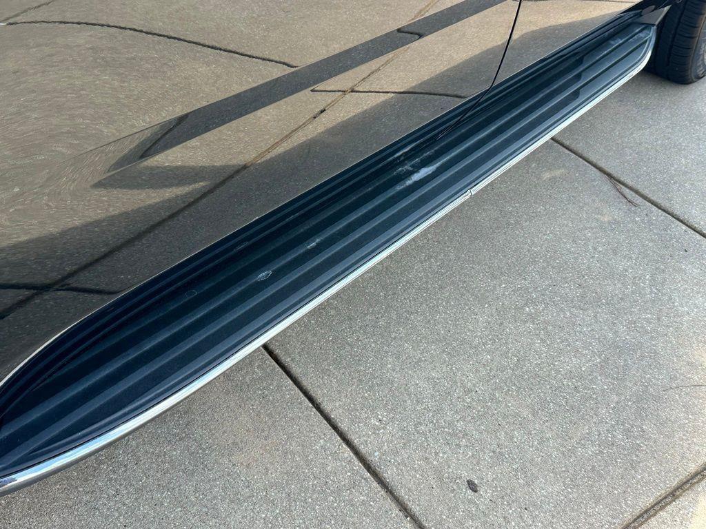 used 2016 GMC Yukon XL car, priced at $19,000