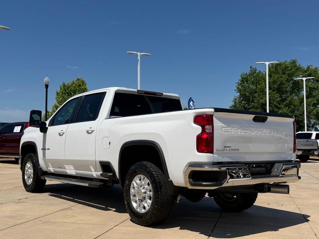 used 2024 Chevrolet Silverado 2500 car, priced at $46,386