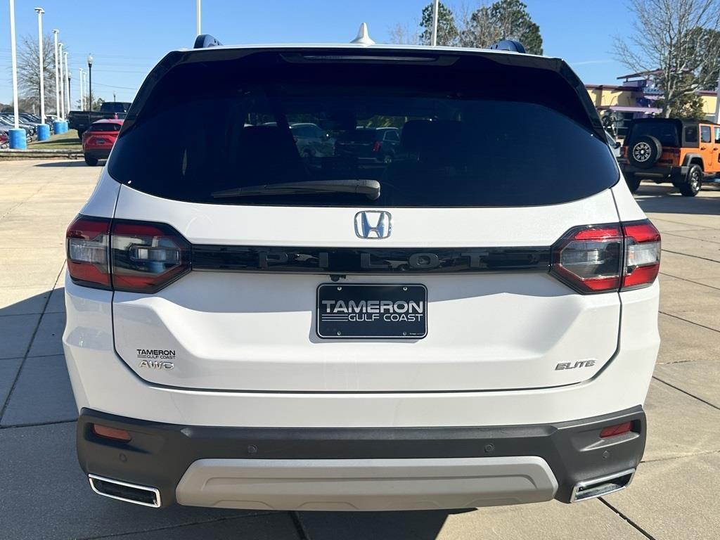 used 2024 Honda Pilot car, priced at $46,025