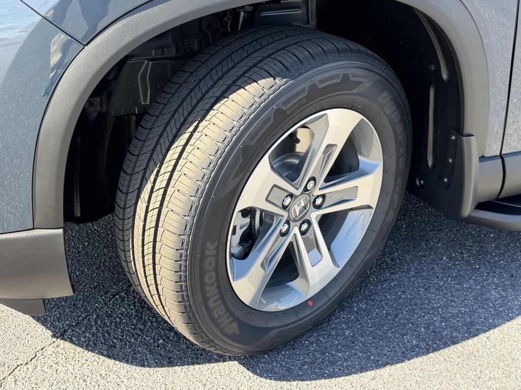 new 2026 Honda Pilot car, priced at $45,990